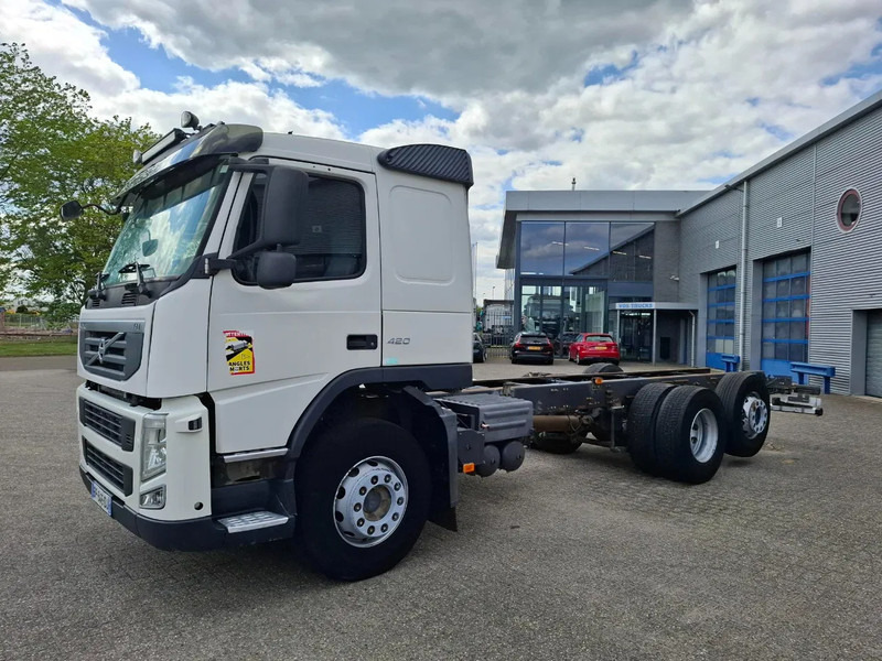 Volvo FM13-420 / VEB+ / LIFT+LENKACHSE / INLINER / AIRCO / AUTOMATIC / EURO-5 / 2011 - Camião chassi: foto 1 Volvo FM13-420 / VEB+ / LIFT+LENKACHSE / INLINER / AIRCO / AUTOMATIC / EURO-5 / 2011 - Camião chassi: foto 1
