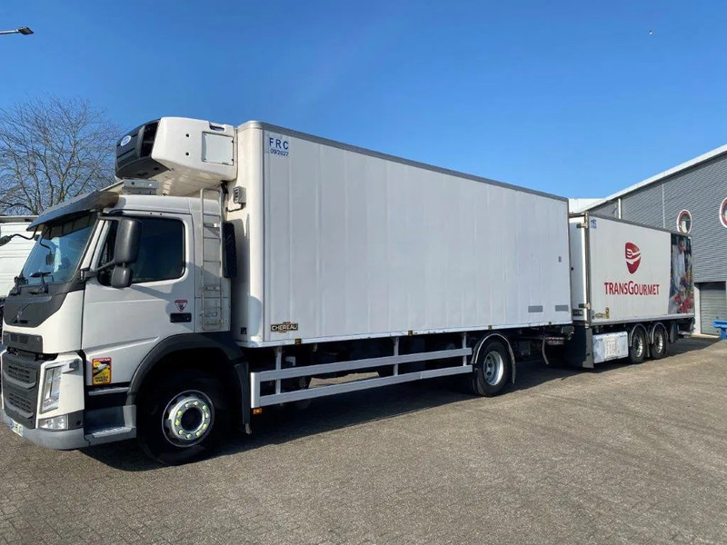 Volvo FM4-420 / COMPLETE COOL+FREEZE COMBI / CHEREAU / THROUGH-LOADING SYSTEM / 2XPLATFORM DHOLLANDIA / FREEZING LOCK / AUTOMATIC / EU - Camião frigorífico: foto 1 Volvo FM4-420 / COMPLETE COOL+FREEZE COMBI / CHEREAU / THROUGH-LOADING SYSTEM / 2XPLATFORM DHOLLANDIA / FREEZING LOCK / AUTOMATIC / EU - Camião frigorífico: foto 1
