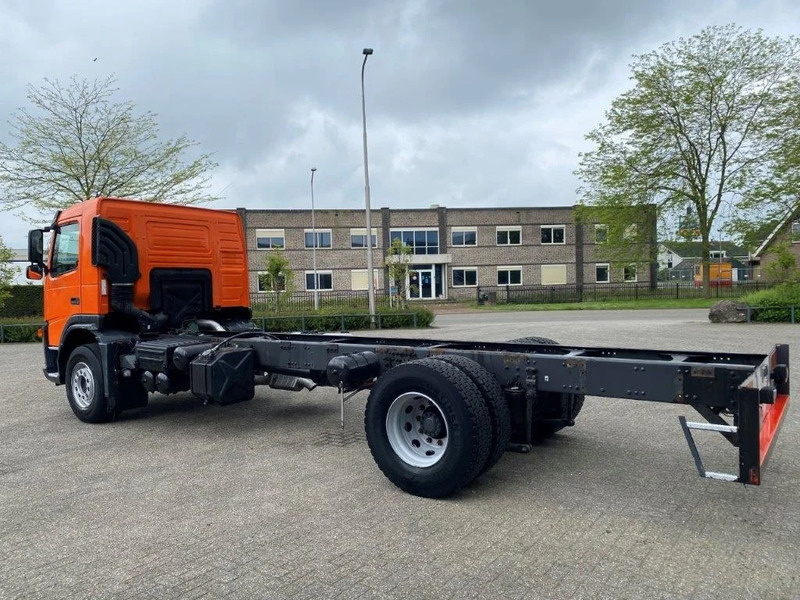 Volvo FM9-260 / HYDRAULICS / NL TRUCK / AUTOMATIC / EURO-3 / 2005 - Camião chassi: foto 3 Volvo FM9-260 / HYDRAULICS / NL TRUCK / AUTOMATIC / EURO-3 / 2005 - Camião chassi: foto 3