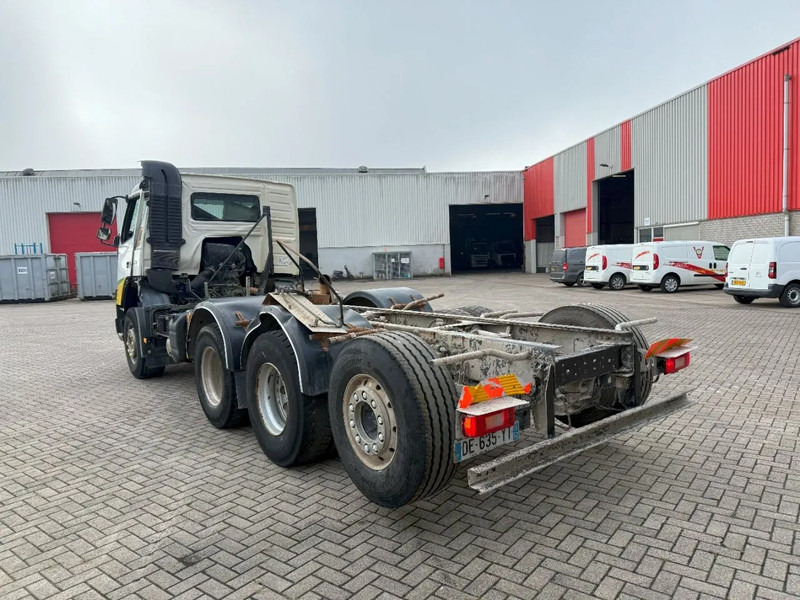 Volvo FMX 450 / ENGINE RUNNING / 8X4 / VEB / ONLY:260642 KM / PTO / LIFT+LENKACHSE / ALCOA / AUTOMATIC / EURO-6 / 2014 - Camião chassi: foto 3 Volvo FMX 450 / ENGINE RUNNING / 8X4 / VEB / ONLY:260642 KM / PTO / LIFT+LENKACHSE / ALCOA / AUTOMATIC / EURO-6 / 2014 - Camião chassi: foto 3