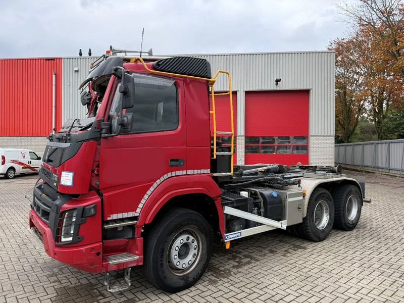 Volvo FMX4-500 / ENGINE RUNNING / VEB+ / 6X4 / BIG AXLE / AJK 20 TON HOOKLIFT / ONLY:276433 KM / AUTOMATIC / EURO-6 / 2020 - Camião polibenne: foto 2 Volvo FMX4-500 / ENGINE RUNNING / VEB+ / 6X4 / BIG AXLE / AJK 20 TON HOOKLIFT / ONLY:276433 KM / AUTOMATIC / EURO-6 / 2020 - Camião polibenne: foto 2