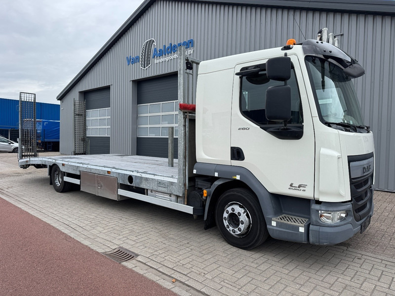 DAF LF260, 735 L, 11.050 Kg Capp, Oprij Rampen - Camião transporte de veículos: foto 1 DAF LF260, 735 L, 11.050 Kg Capp, Oprij Rampen - Camião transporte de veículos: foto 1