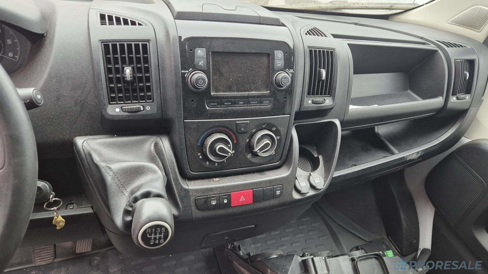 OPEL MOVANO 2,2 CDTi 121 kW - nepojízdný - demontovaný motor s převodovkou - Carrinha frigorífica: foto 3 OPEL MOVANO 2,2 CDTi 121 kW - nepojízdný - demontovaný motor s převodovkou - Carrinha frigorífica: foto 3