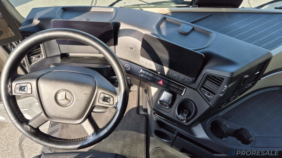 MERCEDES-BENZ ACTROS 1848 LS GIGA SPACE EURO 6 - Tractor: foto 4 MERCEDES-BENZ ACTROS 1848 LS GIGA SPACE EURO 6 - Tractor: foto 4