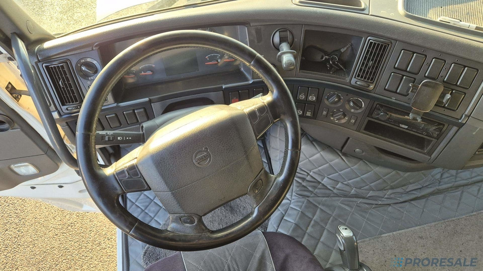 VOLVO FH 13.420 XL 42T EURO 5 - Tractor: foto 4 VOLVO FH 13.420 XL 42T EURO 5 - Tractor: foto 4