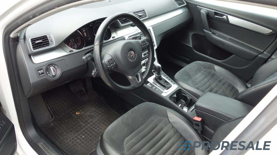 VOLKSWAGEN PASSAT VARIANT 2,0 TDi 103 KW - nelze odpočet DPH - Automóvel: foto 5 VOLKSWAGEN PASSAT VARIANT 2,0 TDi 103 KW - nelze odpočet DPH - Automóvel: foto 5