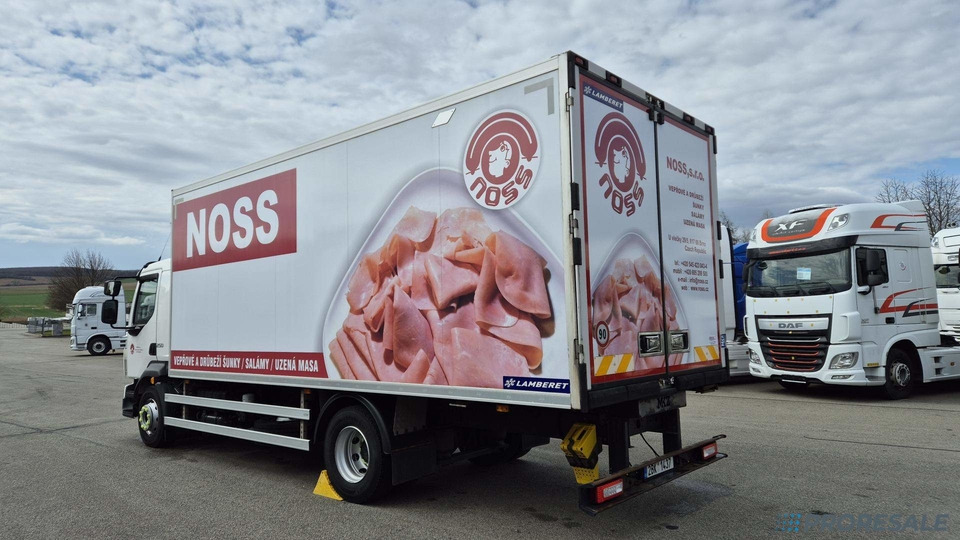 VOLVO FL 250 BB EURO 6 - mrazírna + CARRIER XARIOS 600 EL MAXI - Camião frigorífico: foto 4 VOLVO FL 250 BB EURO 6 - mrazírna + CARRIER XARIOS 600 EL MAXI - Camião frigorífico: foto 4