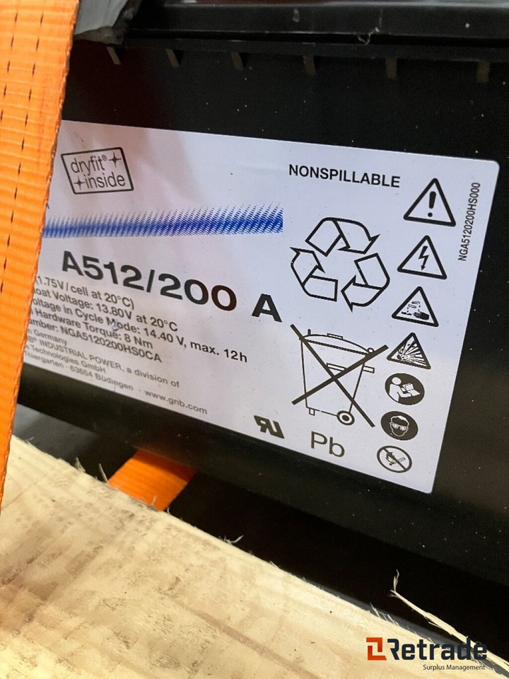 2 stk batterier - Bateria automotiva por Máquina de construção: foto 3 2 stk batterier - Bateria automotiva por Máquina de construção: foto 3