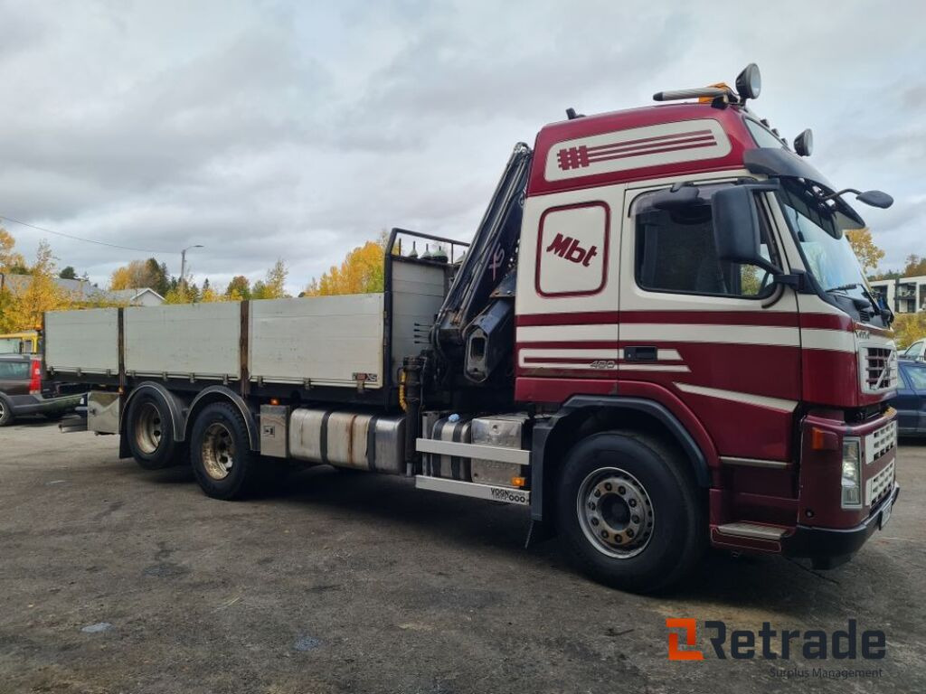 2010mod. VOLVO FM 400HK - Camião de caixa aberta/ Plataforma, Camião grua: foto 1 2010mod. VOLVO FM 400HK - Camião de caixa aberta/ Plataforma, Camião grua: foto 1