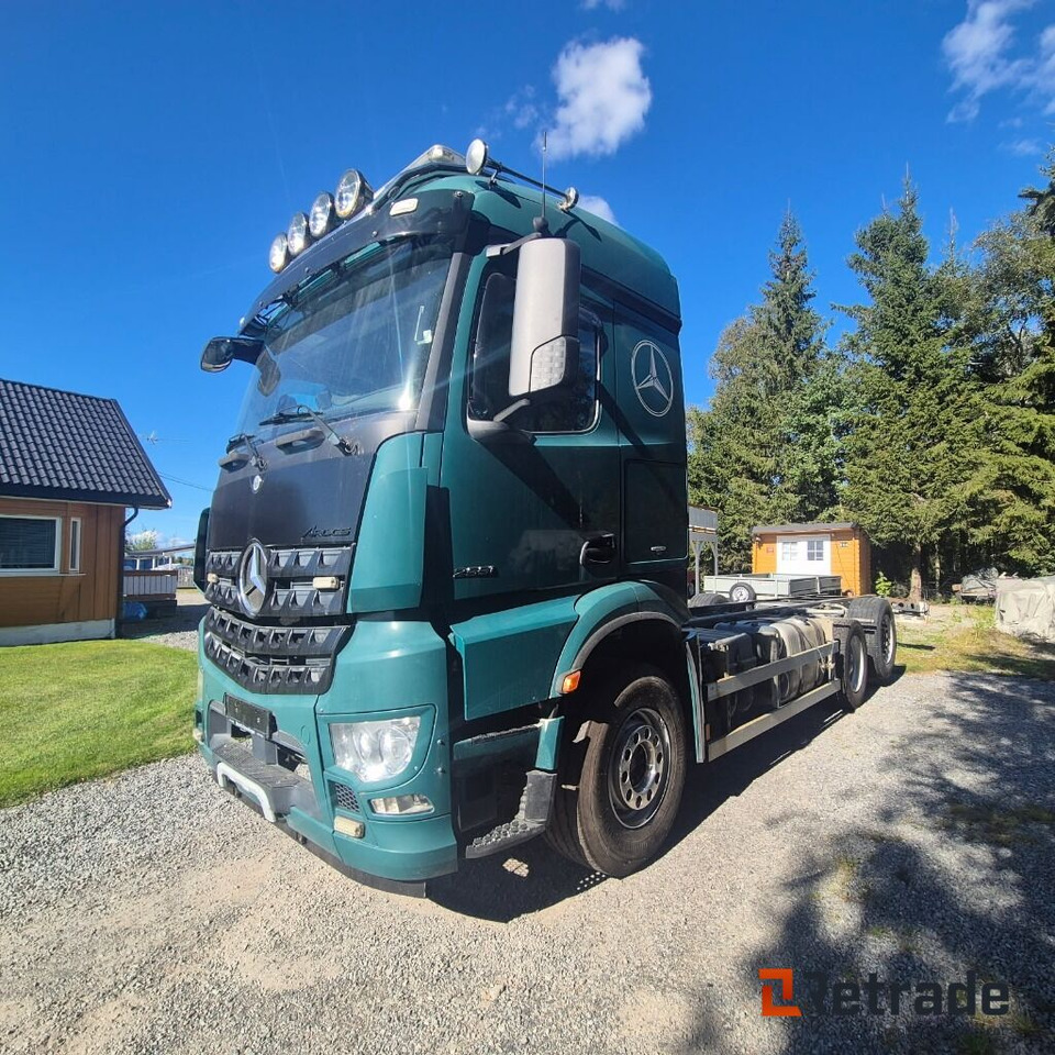 2014 MERCEDES-BENZ Arocs..Lav km! - Camião chassi: foto 3 2014 MERCEDES-BENZ Arocs..Lav km! - Camião chassi: foto 3