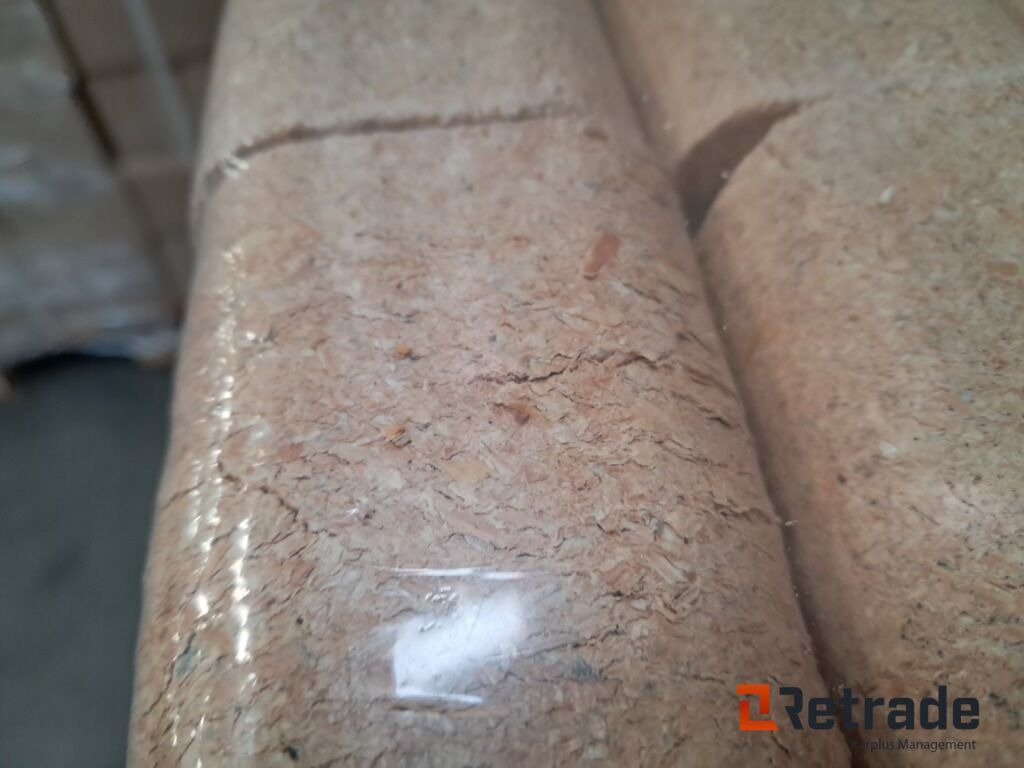 33 paller RUF træbriketter - Ferramenta/ Equipamento: foto 4 33 paller RUF træbriketter - Ferramenta/ Equipamento: foto 4