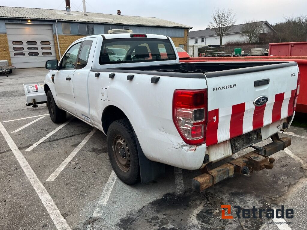 Ford Ranger 2.2 Tdci Rab Cab 4x4 Manuel med sneplov - Automóvel: foto 1 Ford Ranger 2.2 Tdci Rab Cab 4x4 Manuel med sneplov - Automóvel: foto 1