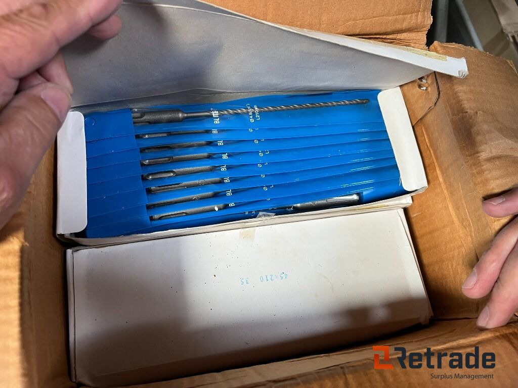 Forskelligt udstyr LOT med SDS BOR SDS BOR NYT - Ferramenta/ Equipamento: foto 1 Forskelligt udstyr LOT med SDS BOR SDS BOR NYT - Ferramenta/ Equipamento: foto 1