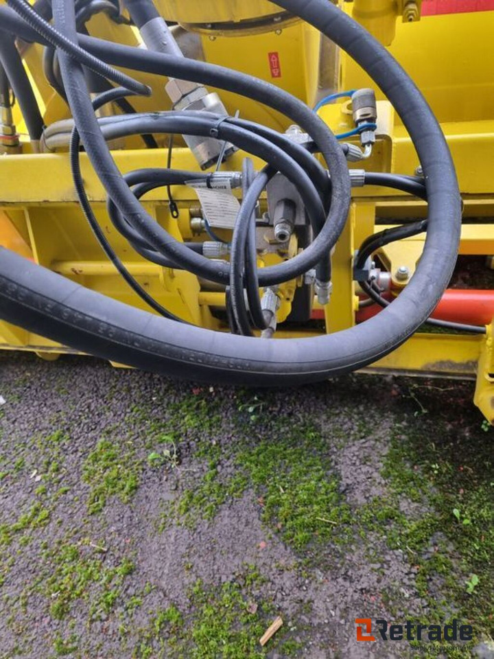 KAHLBACHER KFS 750/2700 HP - Equipamento de construção: foto 2 KAHLBACHER KFS 750/2700 HP - Equipamento de construção: foto 2