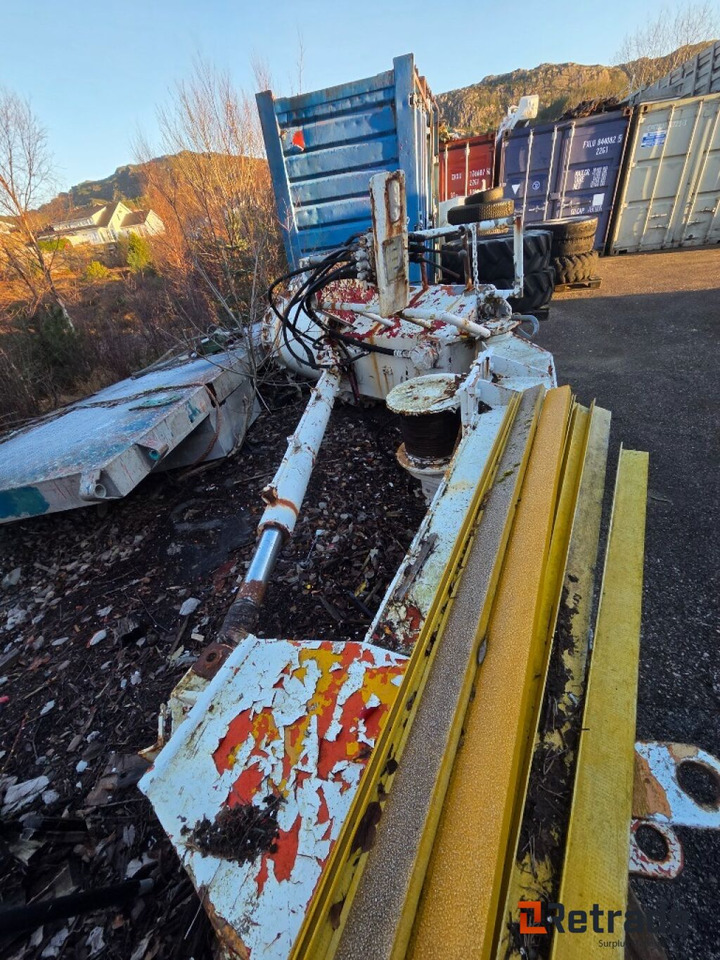 Kran MH 8/1,5 - Guindaste de pórtico: foto 1 Kran MH 8/1,5 - Guindaste de pórtico: foto 1