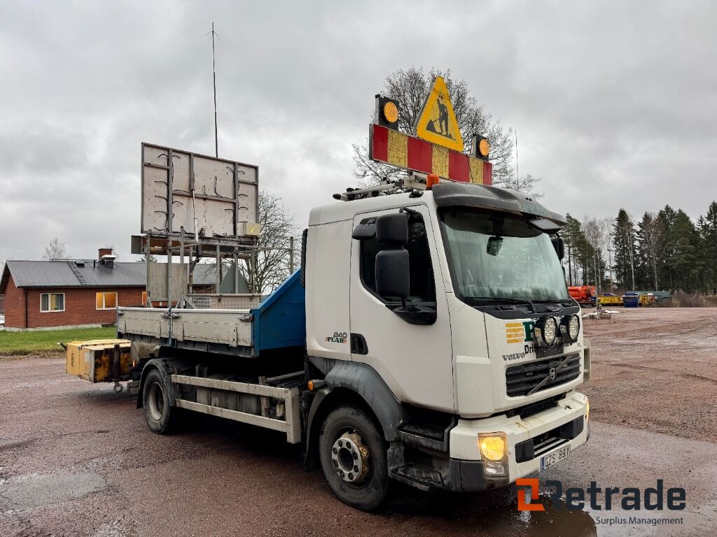 Krokbil Volvo FL 240 TMA utrustad - Camião de caixa aberta/ Plataforma: foto 3 Krokbil Volvo FL 240 TMA utrustad - Camião de caixa aberta/ Plataforma: foto 3