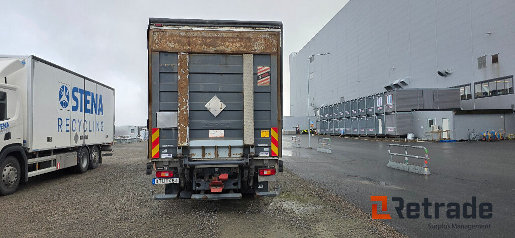 Lastbil Volvo FM 440 6X2 - Camião furgão: foto 3 Lastbil Volvo FM 440 6X2 - Camião furgão: foto 3