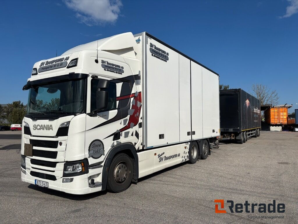 Lastbil med släp Scania R540 B6X2*4NB / NÄRKO D4HW13L62 - Camião furgão: foto 1 Lastbil med släp Scania R540 B6X2*4NB / NÄRKO D4HW13L62 - Camião furgão: foto 1