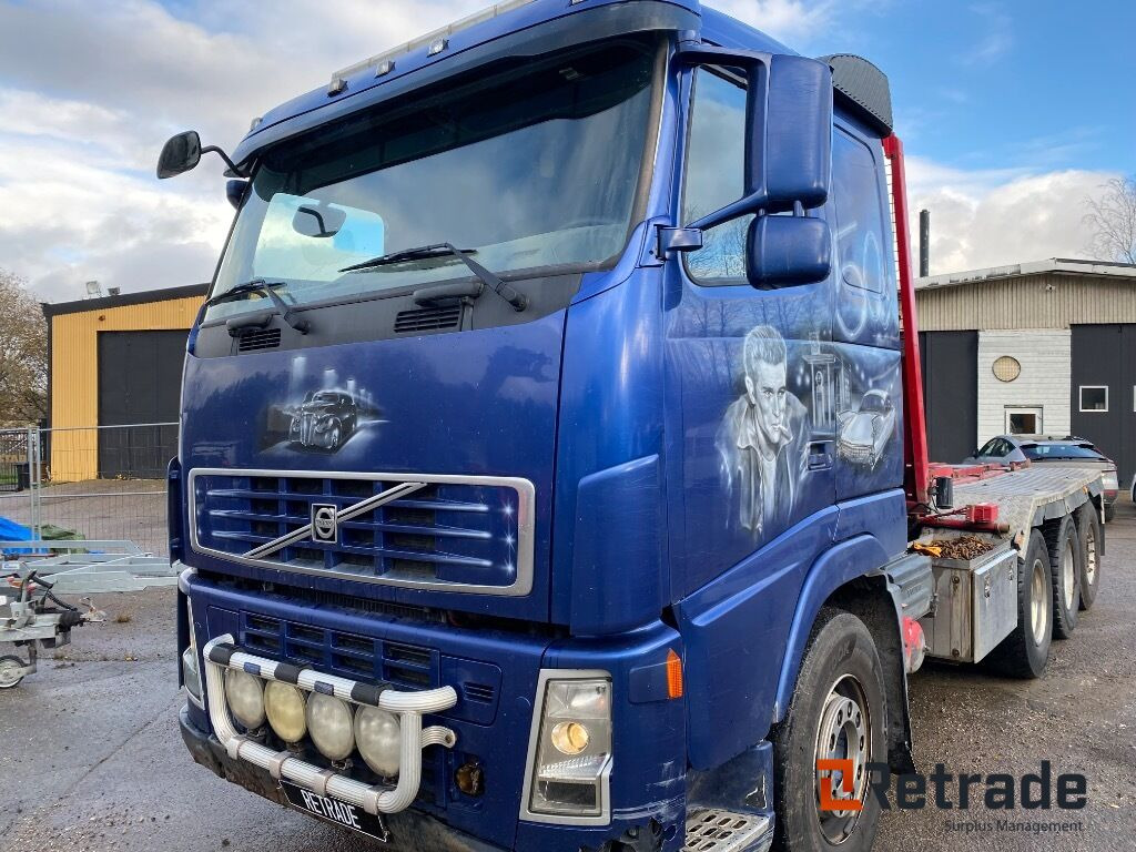Lastväxlare Tridem Volvo FH 480-37 8 x4 - Camião polibenne: foto 1 Lastväxlare Tridem Volvo FH 480-37 8 x4 - Camião polibenne: foto 1