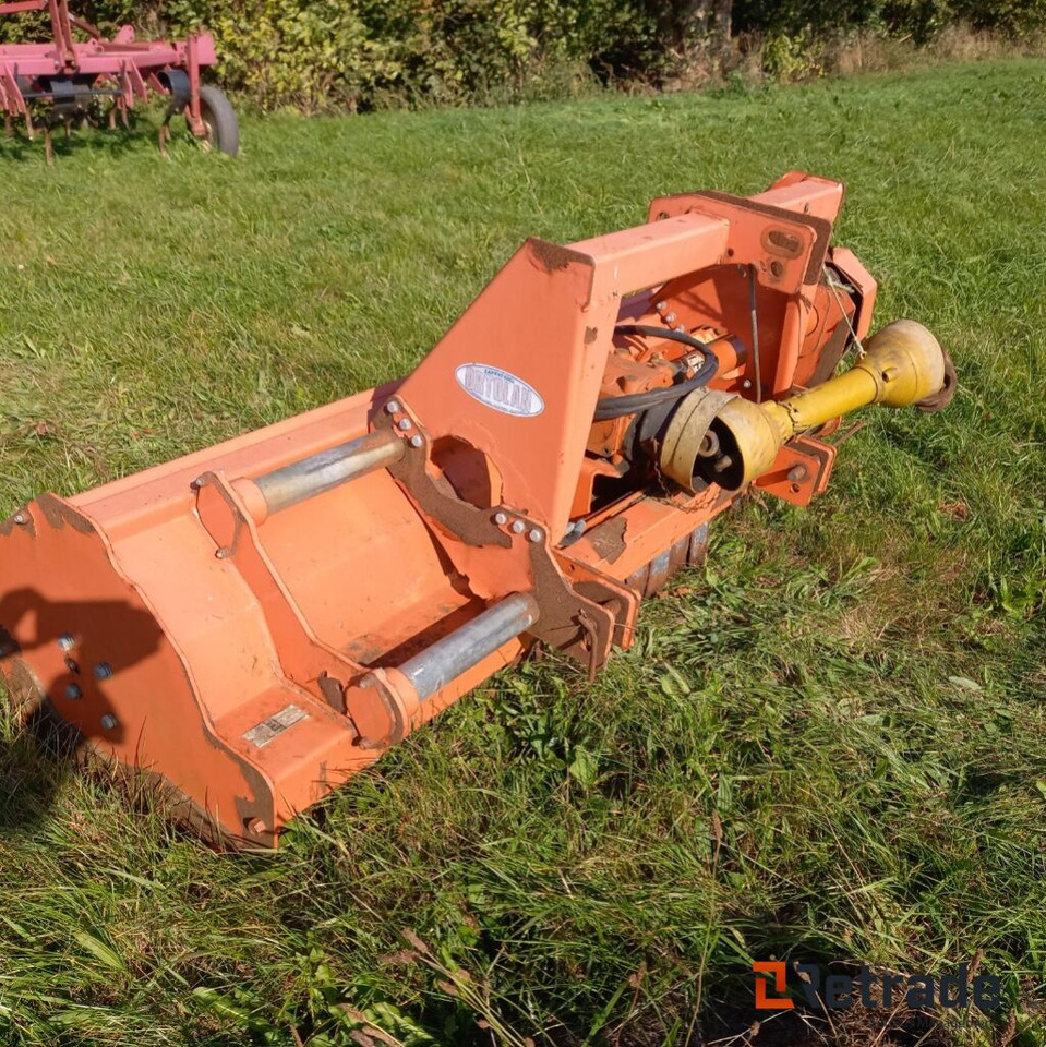Ortolan TSB 200 Brakslåmaskine. - Máquina agrícola: foto 2 Ortolan TSB 200 Brakslåmaskine. - Máquina agrícola: foto 2