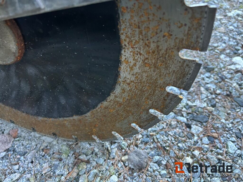 Asfalt sag Husqvarna FS 413 - Máquina de construção: foto 5 Asfalt sag Husqvarna FS 413 - Máquina de construção: foto 5