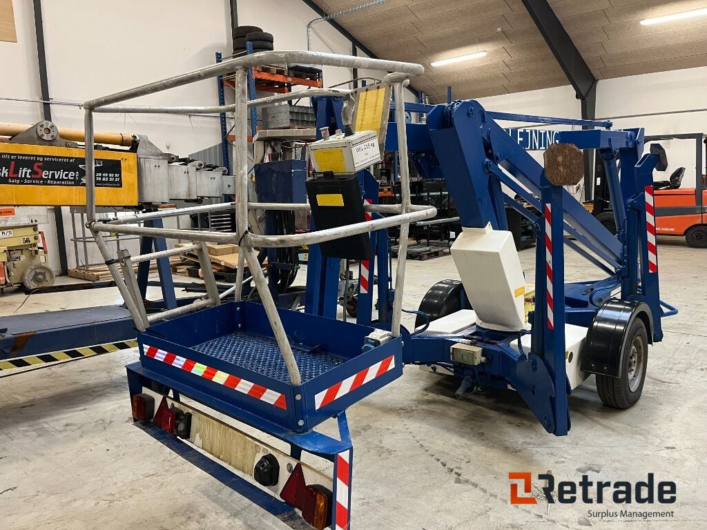 UpRight TL38 trailerlift - 13,5m - Máquina de construção: foto 5 UpRight TL38 trailerlift - 13,5m - Máquina de construção: foto 5