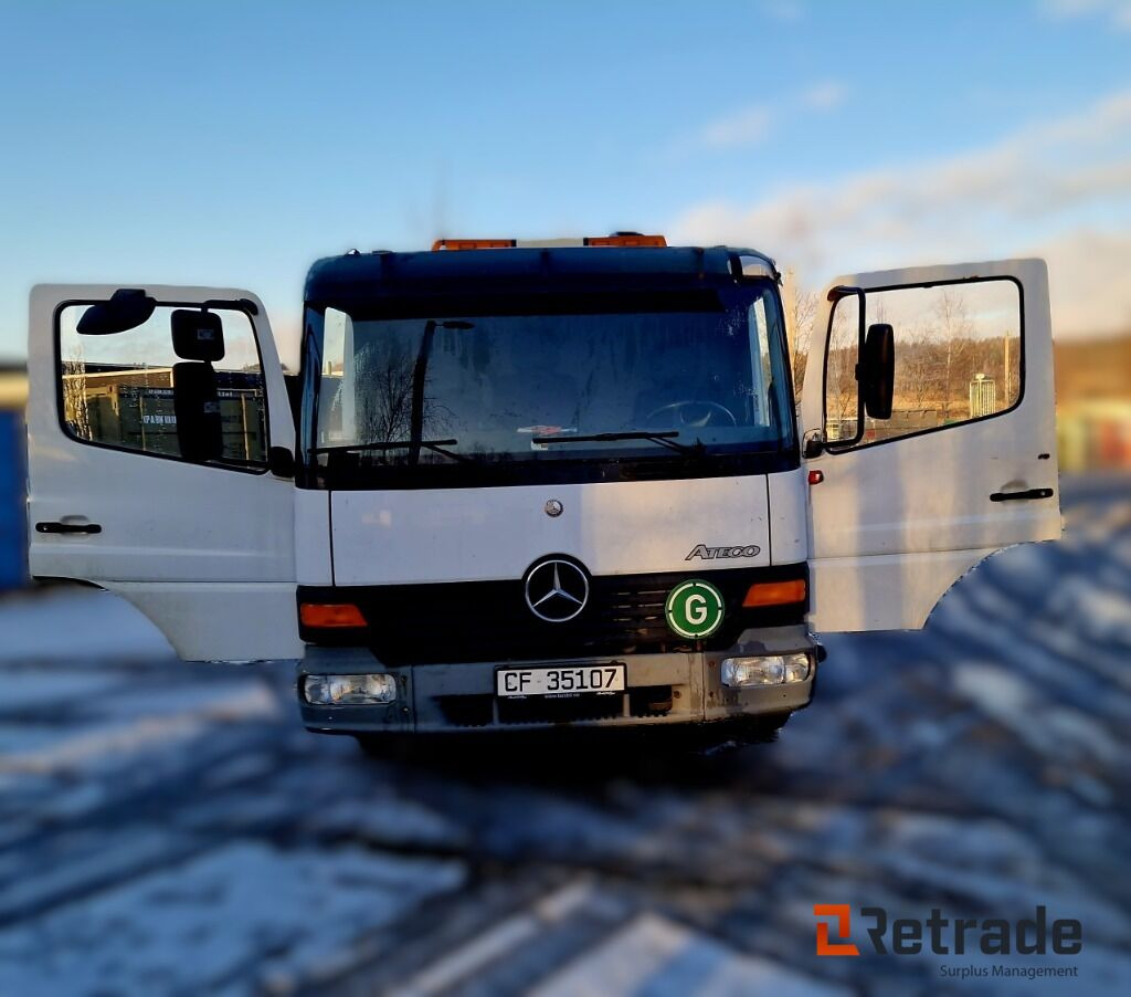Camião de caixa aberta/ Plataforma, Camião grua Mercedes-Benz Atego 818L med 6 meter plan og kran: foto 7