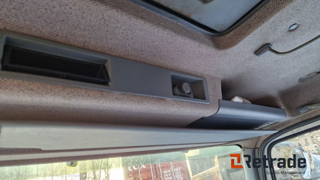 Camião de caixa aberta/ Plataforma, Camião grua Mercedes-Benz Atego 818L med 6 meter plan og kran: foto 16