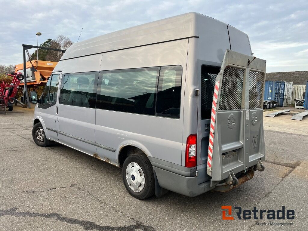Minibus med lift FORD TRANSIT KOMBI 300L F 2,2 TDCI - Minibus, Furgão de passageiros: foto 4 Minibus med lift FORD TRANSIT KOMBI 300L F 2,2 TDCI - Minibus, Furgão de passageiros: foto 4
