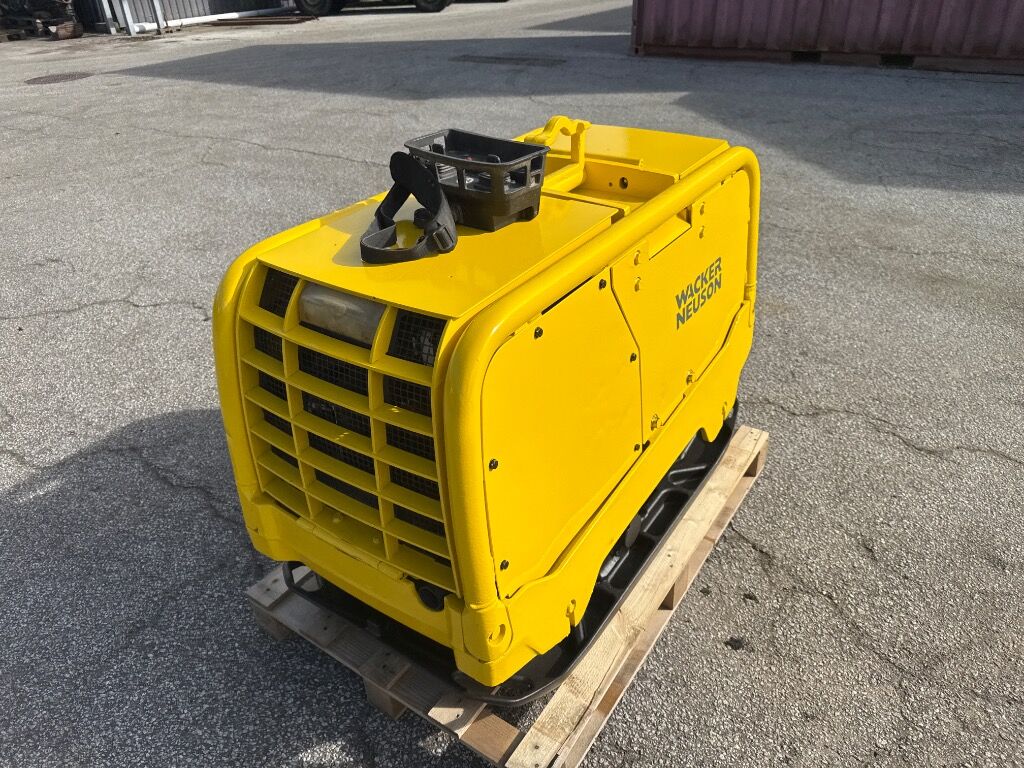 Pladevibrator Wacker Neuson Dpu80 R Remote - Placas vibratórias: foto 3 Pladevibrator Wacker Neuson Dpu80 R Remote - Placas vibratórias: foto 3