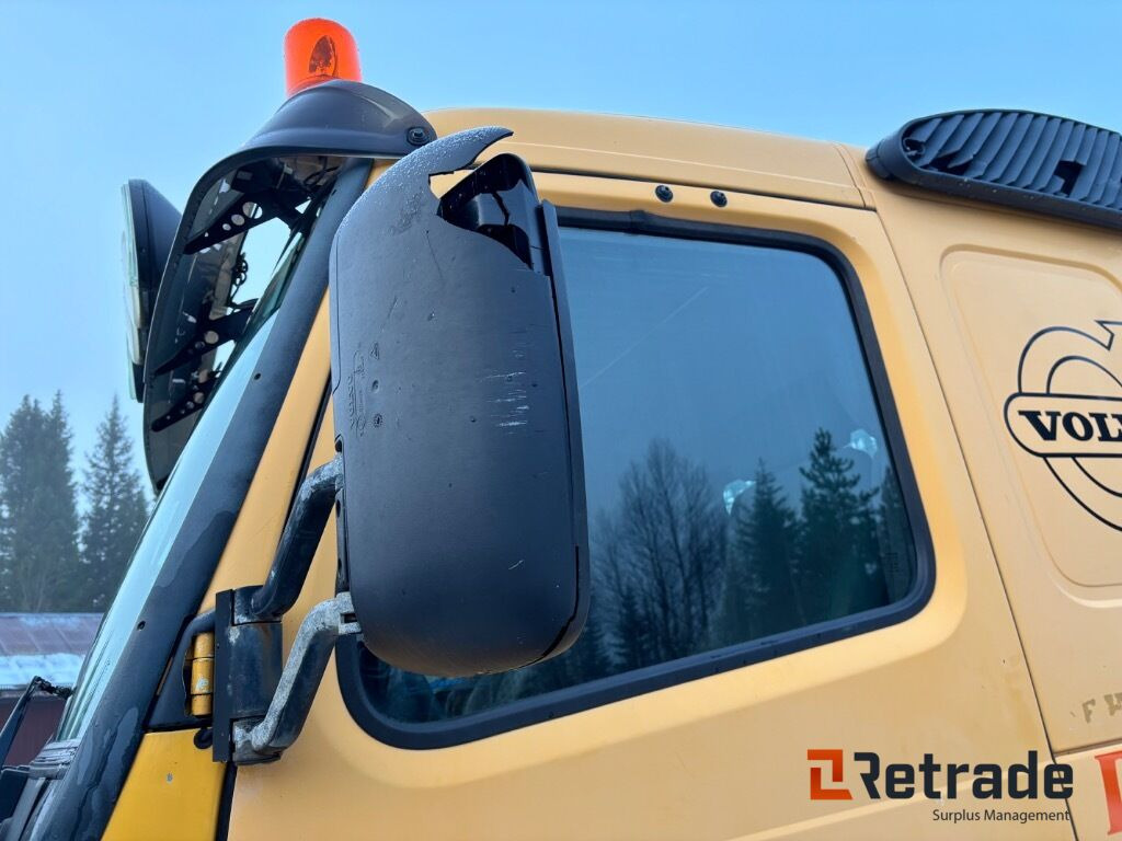 Camião basculante Tippbil Volvo FH12 6X2: foto 9