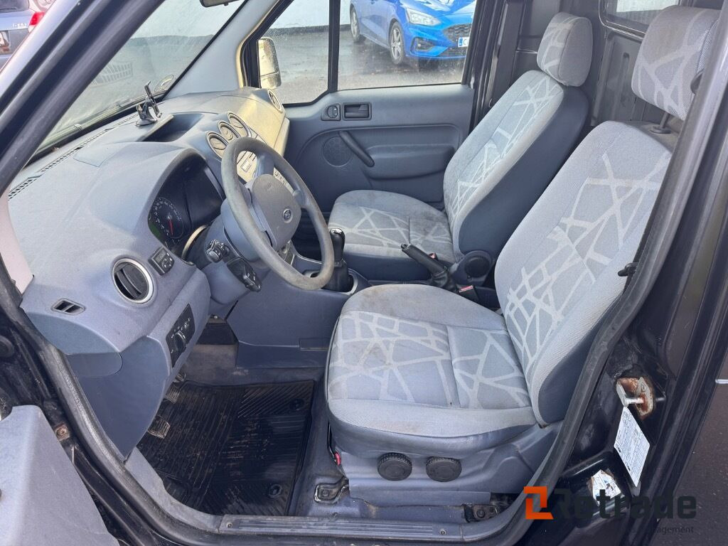 Varevogn FORD TRANSIT CONNECT 230 L 1,8 TDCI - Automóvel: foto 5 Varevogn FORD TRANSIT CONNECT 230 L 1,8 TDCI - Automóvel: foto 5