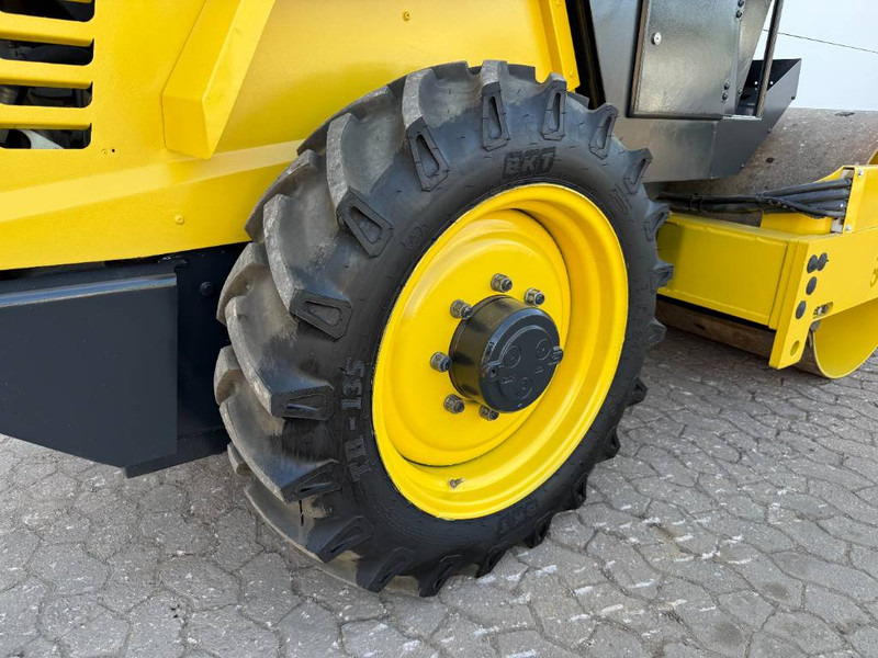 Rolo Bomag BW124DH-3 - Dutch Machine / Only 2104 Hours!: foto 20