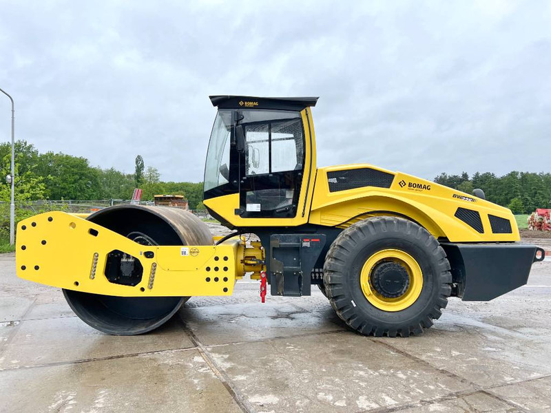Bomag BW226-5CL - New / Unused - Rolo: foto 1 Bomag BW226-5CL - New / Unused - Rolo: foto 1