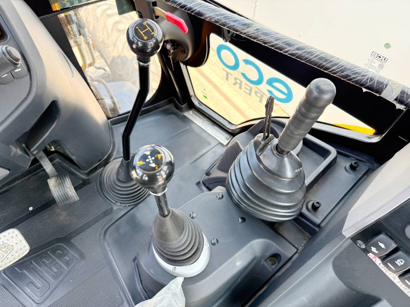 Retroescavadeira novo JCB 3DX / 3CX Plus 4WD - New / Unused/ Hammer Lines AC: foto 8