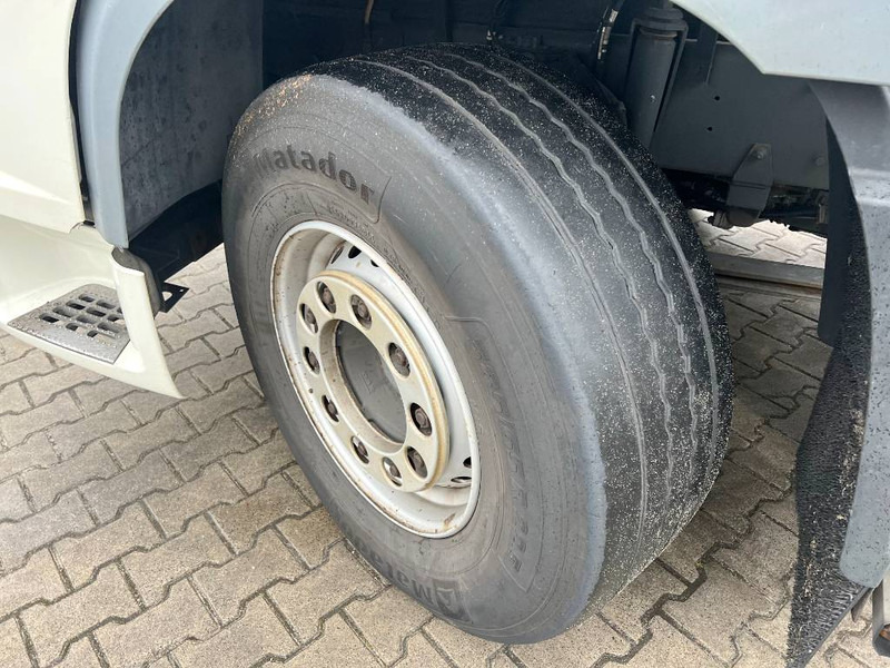 Tractor DAF XF 105.460 Automatic Gearbox / Euro 5: foto 12