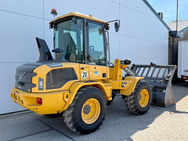 Volvo L30G - German Machine / 3rd Function - Pá carregadora de rodas: foto 5 Volvo L30G - German Machine / 3rd Function - Pá carregadora de rodas: foto 5