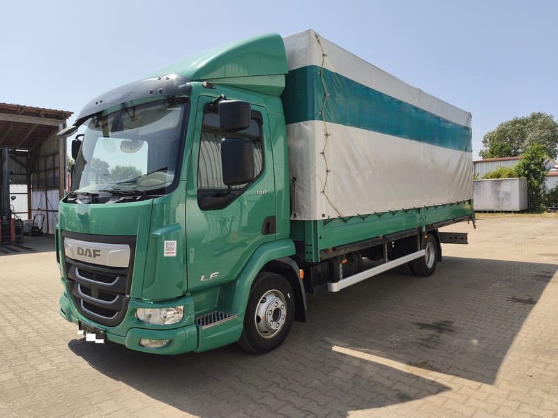 DAF LF 180 FA - Camião de lona: foto 1 DAF LF 180 FA - Camião de lona: foto 1