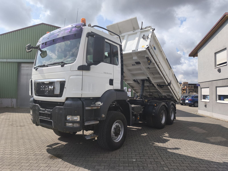 MAN MAN TGS 26.440 Kipper 6x6 Bordmatik Rollplane AHK Euro 5 - Camião basculante: foto 2 MAN MAN TGS 26.440 Kipper 6x6 Bordmatik Rollplane AHK Euro 5 - Camião basculante: foto 2
