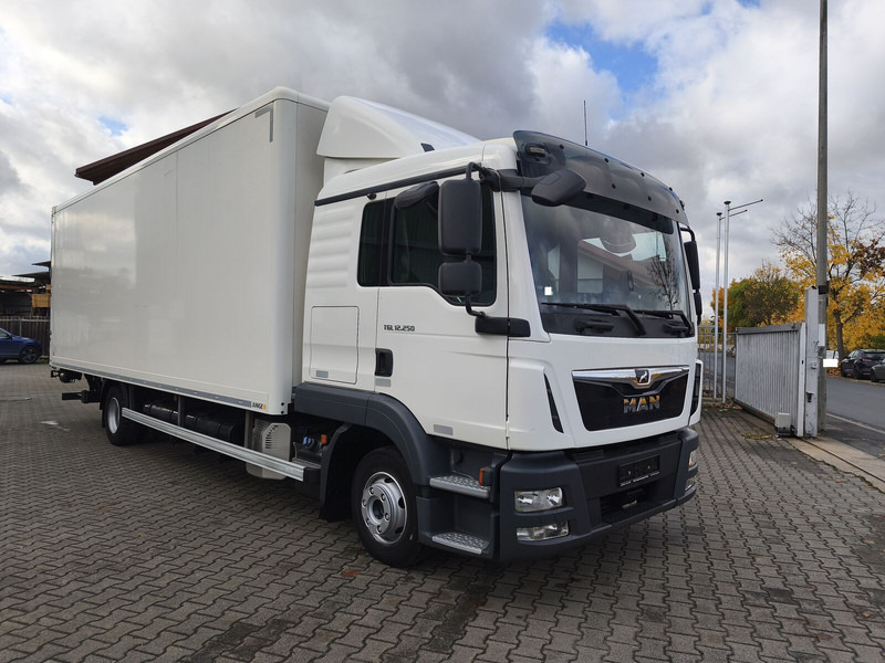 MAN TGL 12.250 Koffer 4x2 Euro 6 LBW AHK (41) - Camião furgão: foto 2 MAN TGL 12.250 Koffer 4x2 Euro 6 LBW AHK (41) - Camião furgão: foto 2