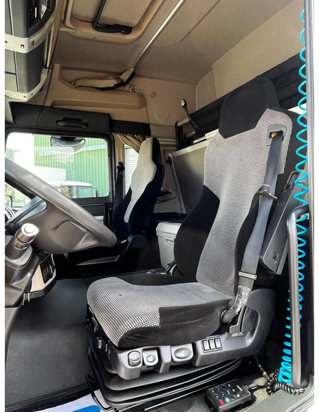 Camião de lona MAN TGL 8.220: foto 10 Camião de lona MAN TGL 8.220: foto 10