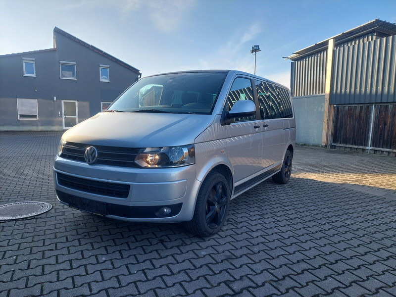 Volkswagen Transporter Multivan AHK Doppelklima Tisch Leder 7-Sitzer - Minibus, Furgão de passageiros: foto 1 Volkswagen Transporter Multivan AHK Doppelklima Tisch Leder 7-Sitzer - Minibus, Furgão de passageiros: foto 1