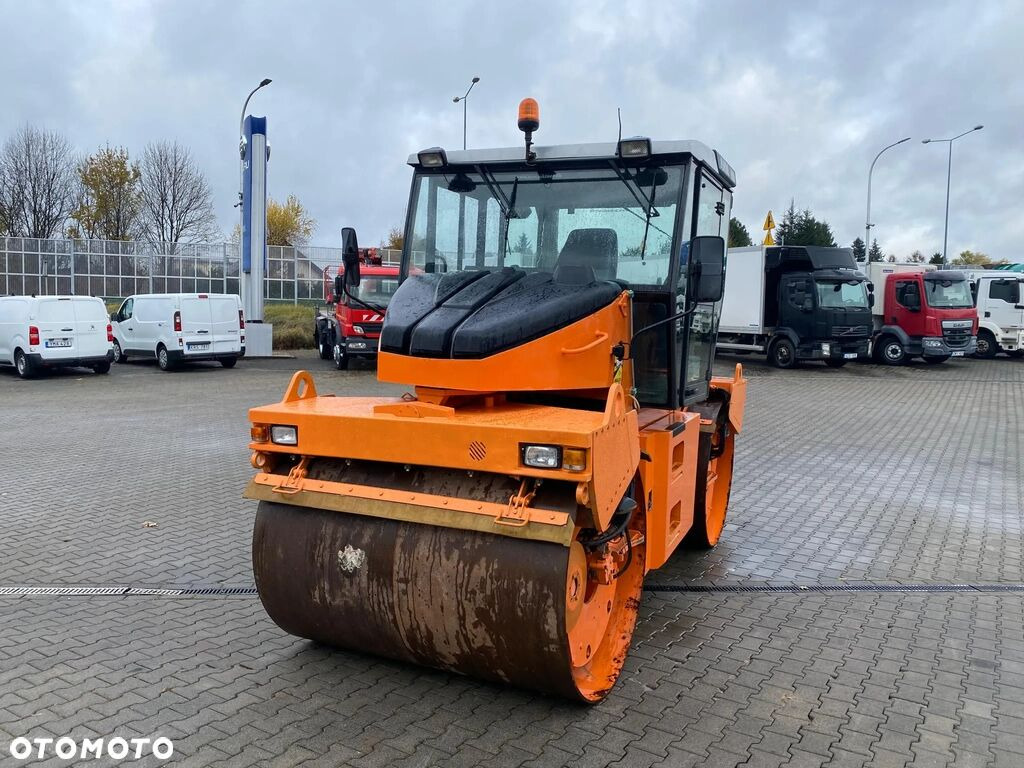 Ammann AV95-2 / Vibrations / 1 Owner / NEW Service Ammann AV95-2 / Vibrations / 1 Owner / NEW Service - Compactador de asfalto: foto 3 Ammann AV95-2 / Vibrations / 1 Owner / NEW Service Ammann AV95-2 / Vibrations / 1 Owner / NEW Service - Compactador de asfalto: foto 3