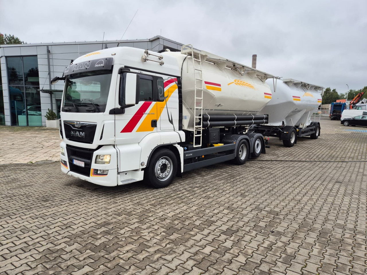MAN TGS 26.480 Spritzer / 1 Owner /for transporting bulk materials - Camião: foto 2 MAN TGS 26.480 Spritzer / 1 Owner /for transporting bulk materials - Camião: foto 2