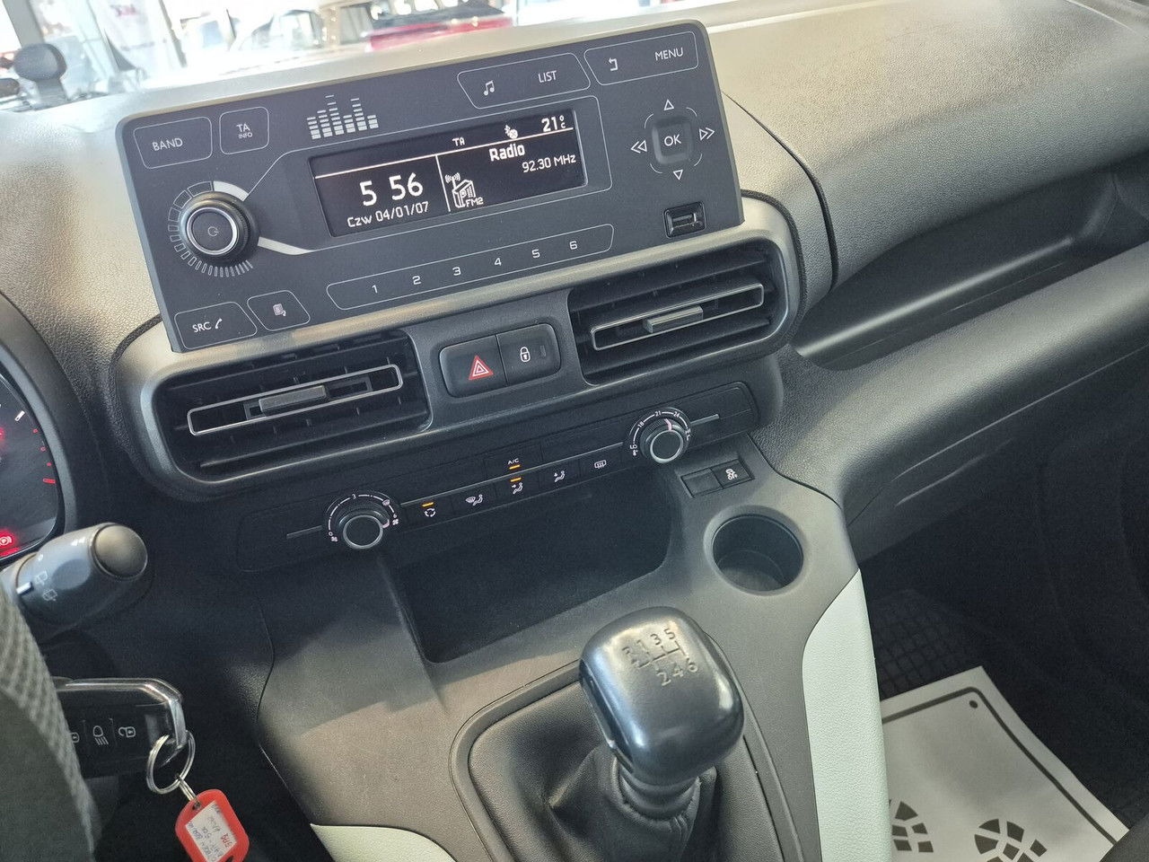 Furgão Citroën Berlingo: foto 20