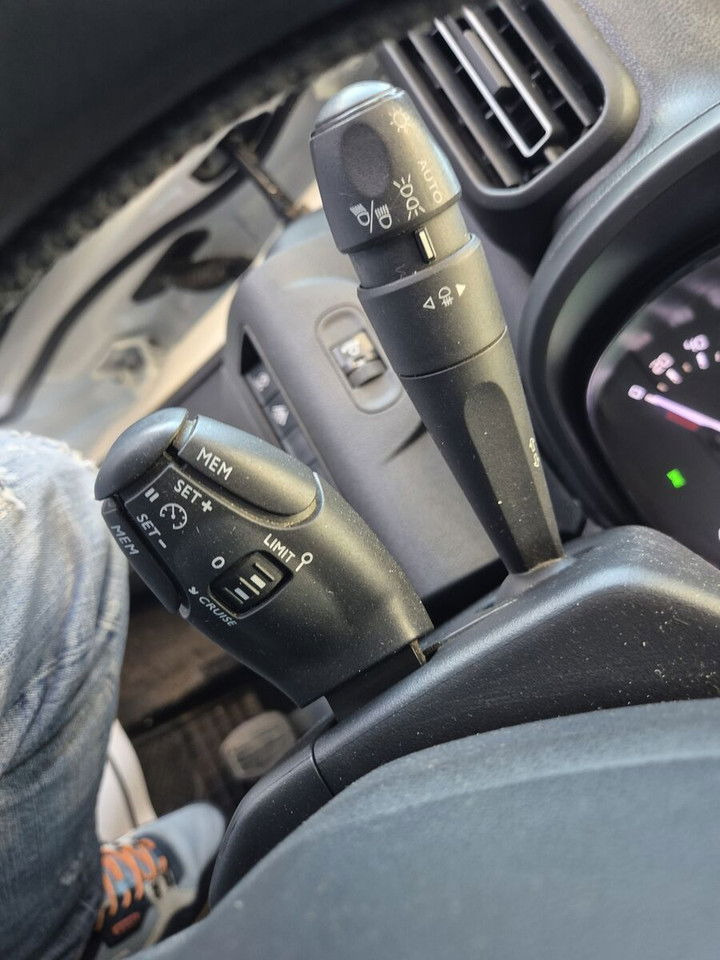 Furgão Citroën Berlingo: foto 21