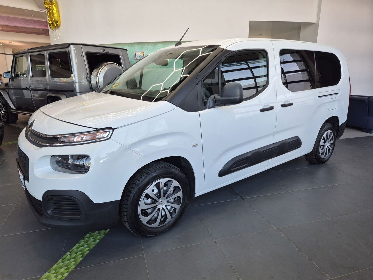 Furgão Citroën Berlingo: foto 11