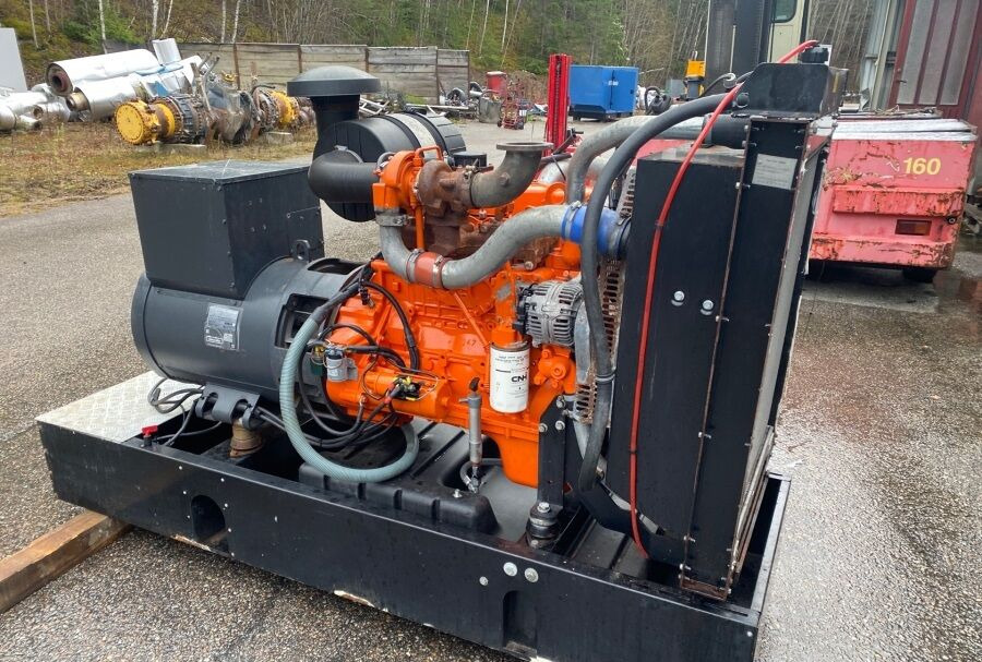 Diversen ECP34 2S4 - Iveco Engine,126kVA,New oils, filters, Mecc Alte ECP34 2S4 - Iveco Engine,126kVA,New oils, filters, Like New - Gerador elétrico: foto 2 Diversen ECP34 2S4 - Iveco Engine,126kVA,New oils, filters, Mecc Alte ECP34 2S4 - Iveco Engine,126kVA,New oils, filters, Like New - Gerador elétrico: foto 2