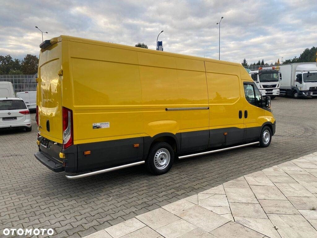 Iveco Daily 35S16 HI-MATIC / 1 OWNER / L4H2 / MAX / WEBA - Carrinha de contentor: foto 5 Iveco Daily 35S16 HI-MATIC / 1 OWNER / L4H2 / MAX / WEBA - Carrinha de contentor: foto 5