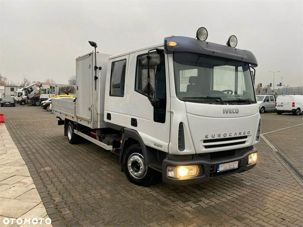 Iveco EuroCargo ML80E17 / HDS HMF / 1 OWNER / DOKA - Camião de caixa aberta/ Plataforma: foto 4 Iveco EuroCargo ML80E17 / HDS HMF / 1 OWNER / DOKA - Camião de caixa aberta/ Plataforma: foto 4